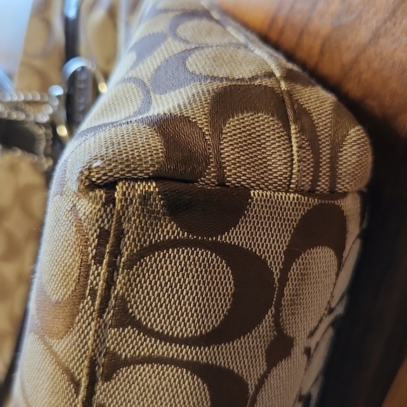 Coach Tan & Brown Shoulder Bag - Picture 6 of 13
